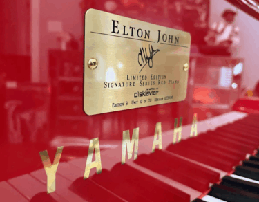 piano rouge elton john